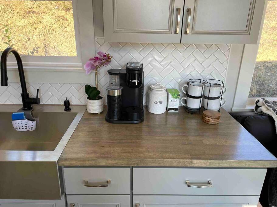 Casavagos Tiny House Apartment แมคคินลีย์วิลล์ ภายนอก รูปภาพ